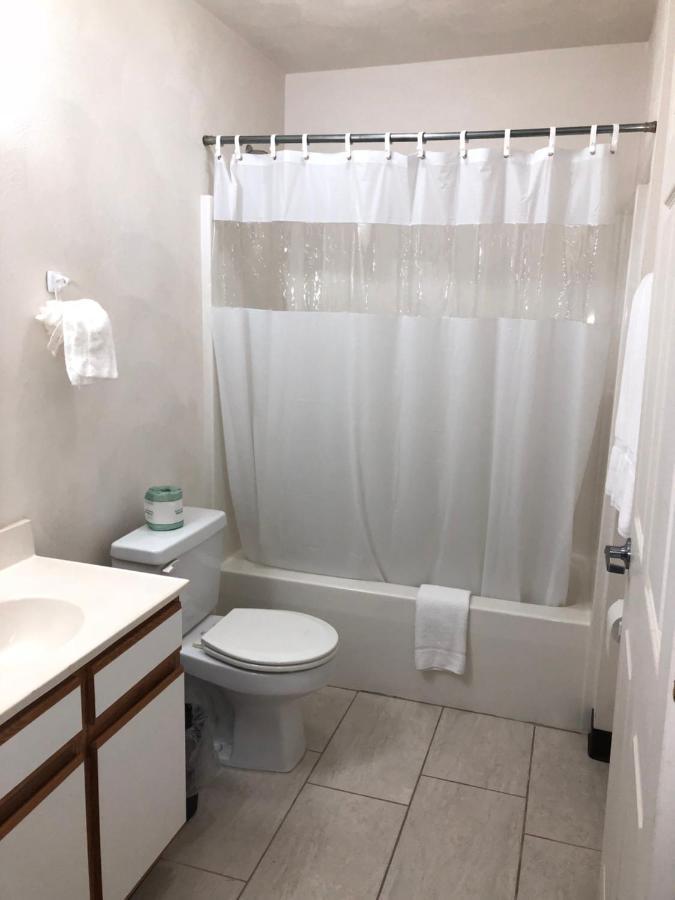 Affordable Suites Burlington Ngoại thất bức ảnh